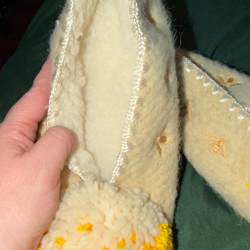 Colorful Wool Slippers - Picture 5 of 10